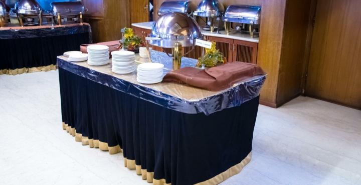 The Shelton Grand Hotel Bangalore Bagian luar foto